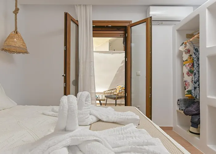 Felicite Naxos * Naxos City