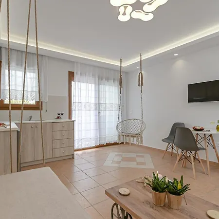 Felicite Naxos * Naxos City